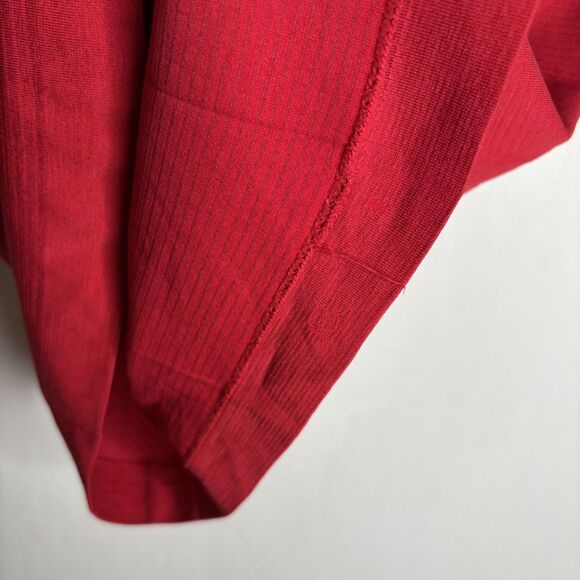 Lululemon Swiftly Tech Short Sleeve 2.0 Dark Red - Picture 3 of 6